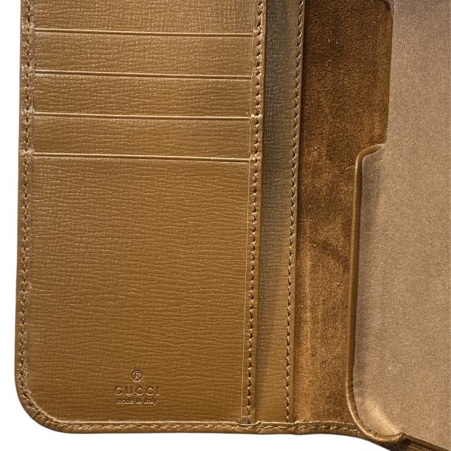 と*ー様 直営店購入 GUCCI iPhone15 手帳 スマホケース GUCCI 【新品】GUCCI グッチ 760184 アイフォンケース iPhone15