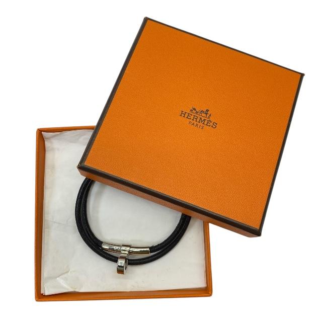 HERMES レザーチョーカー　エルメス　革 ブレスレット HERMES（エルメス） ドゥーブル ケリー レザー ブレスレット バングル