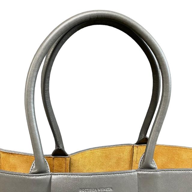 BOTTEGA VENETA（ボッテガ・ヴェネタ） マキシイントレチャー ト