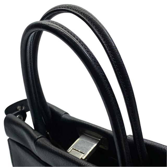miumiu マドラス 2way ハンドバッグ ショルダーバッグ 大容量 miu miumiu ミュウミュウ マドラス 2way ハンドバッグ