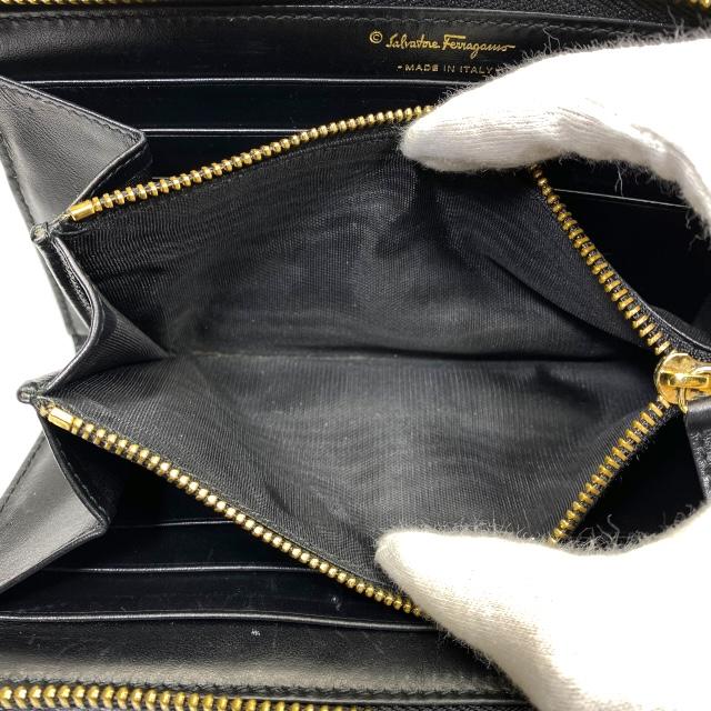 FERRAGAMO（フェラガモ） Salvatore Ferragamo ヴァラリボン 長財布