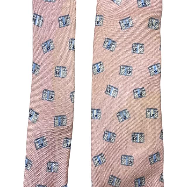 当店人気の限定モデルが再々々入荷☆ ネクタイ Louis ピンク系 Vuitton