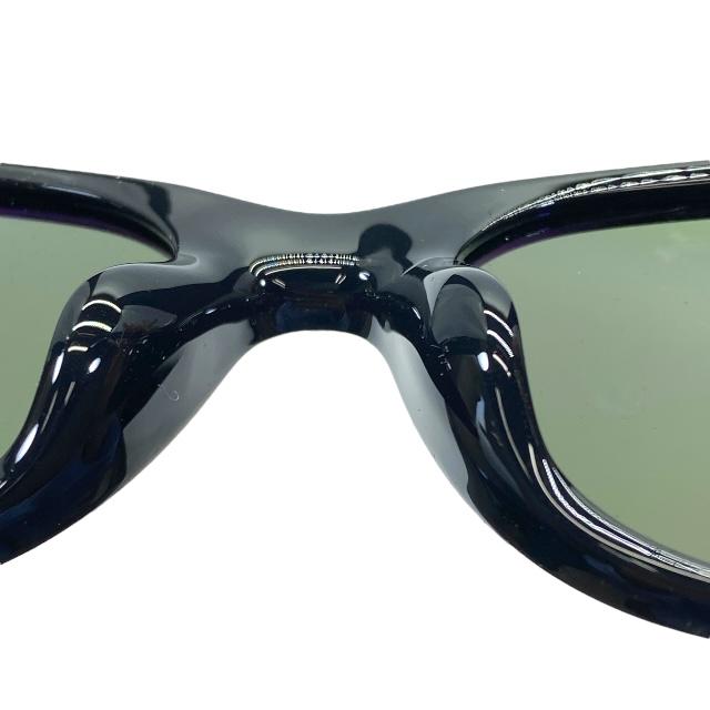 Ray-Ban RB 2132 サングラス Ray-Ban RB2132 New Wayfarer Classic Sunglasses | LensCrafters