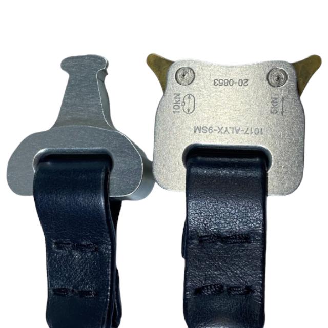 ALYX アリクス レザー バングル 型番1017-ALYX-9SM ALYX アリクス レザー バングル 型番1017-ALYX-9SM ALYX