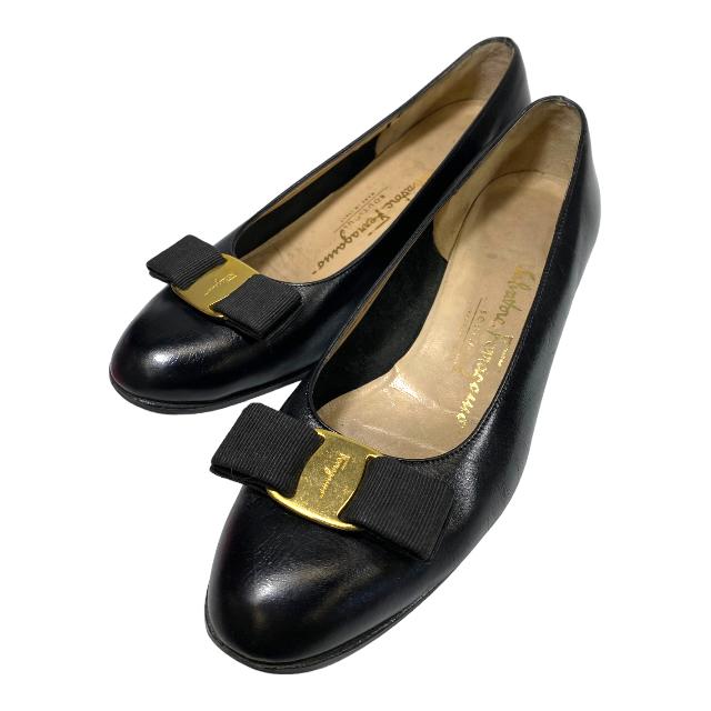 Salvatore Ferragamo フェラガモ パンプス ラウンドトゥ チャンキー 