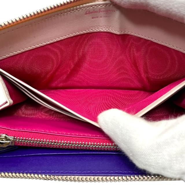 FERRAGAMO Salvatore Ferragamo フェラガモ ヴァラリボン 長財布