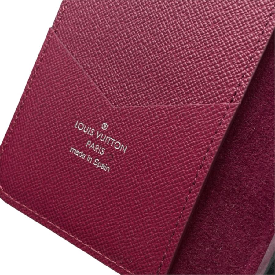 LOUIS VUITTON（ルイ・ヴィトン） 未使用品 スマホケース 手帳型