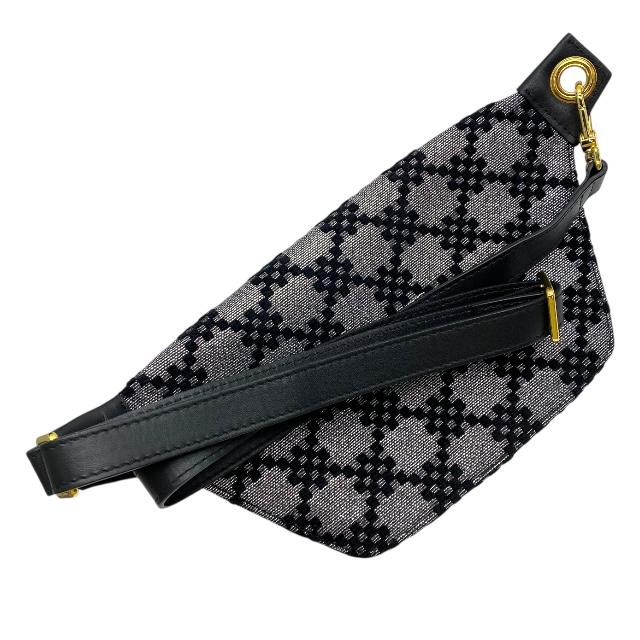 FURLA（フルラ） 美品 ボディバッグ ベルトバッグ ショルダーバッグ