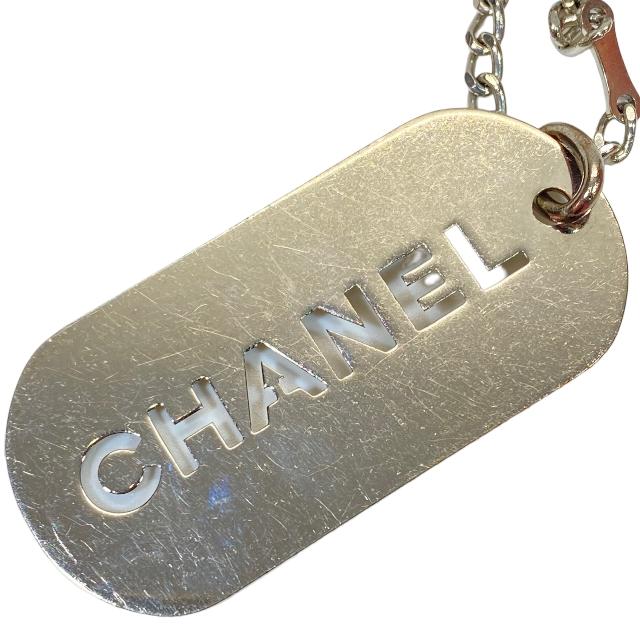 CHANEL シャネル ロゴ プレート チャーム キーホルダー キーチャーム