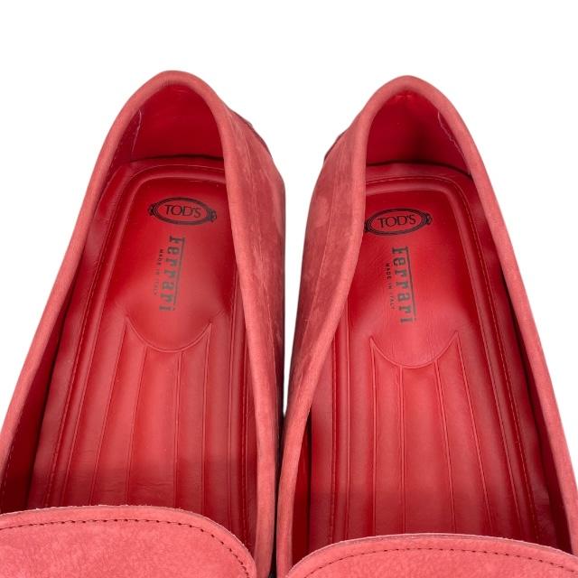 未使用　トッズ フェラーリコラボ メンズ　ドライビングシューズ 　赤　30.5㎝ TOD'S 【未使用】TODS トッズ Ferrari フェラーリ ローファー