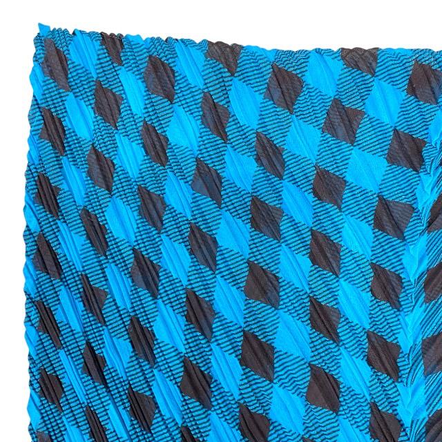 紫×青 ISSEY MIYAKE プリーツプリーズ 大判ストール 春の扉を開ける、プリーツ プリーズ イッセイ ミヤケの軽快なワード