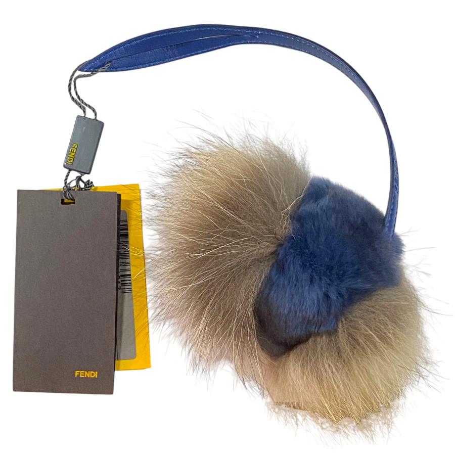FENDI ファー キーホルダー ブルー・グレー FENDI ファー キーホルダー ブルー・グレー