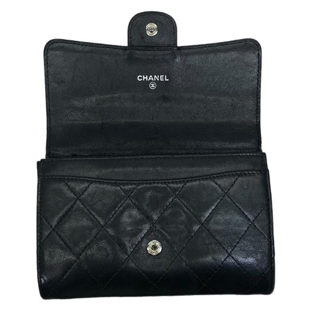 CHANEL シャネル マトラッセ 財布 ミディアムウォレット 二つ折り財布 
