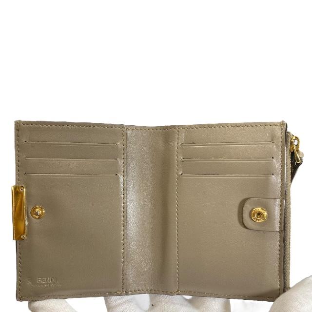 FENDI 二つ折り財布 ベージュ 保存袋付き FENDI フェンディ 二つ折り財布 レザー ベージュ : ブランド