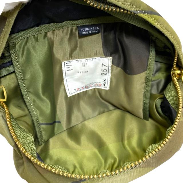 sacai SACAI サカイ カウズ ポーター コラボ 21-0257S sacai SACAI サカイ カウズ ポーター コラボ 21-0257S