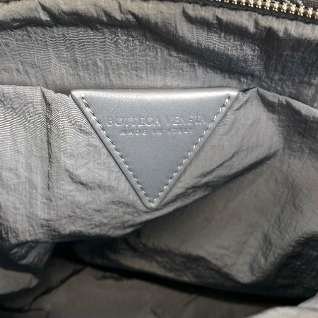 BOTTEGA VENETA（ボッテガ・ヴェネタ） クラッチバッグ セカンドバッグ