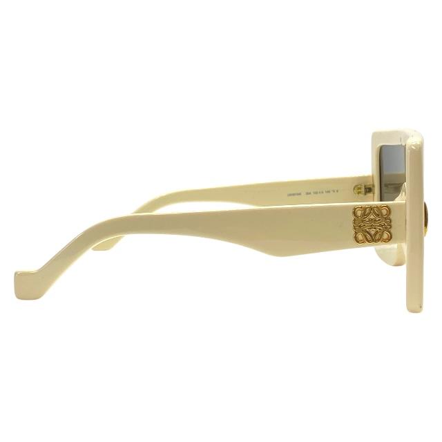 美品 人気LOEWEロエベ サングラス アイボリー ゴールドロゴ ケース付き LOEWE（ロエベ） LW40104I 25A 122□0 140 チャンキー アナグラム