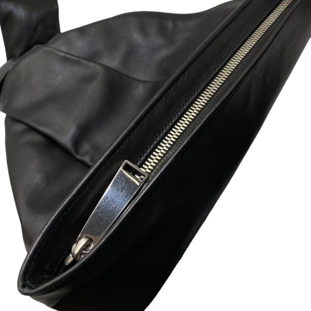 BOTTEGA VENETA ボッテガヴェネタ トライアングル ツイスト BOTTEGA VENETA ボッテガヴェネタ トライアングル ツイスト