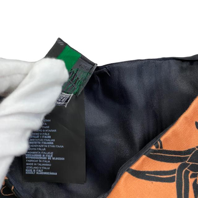 PRADA プラダ ラップ スカート ボトムス アパレル ひざ丈 総柄 ダリア  