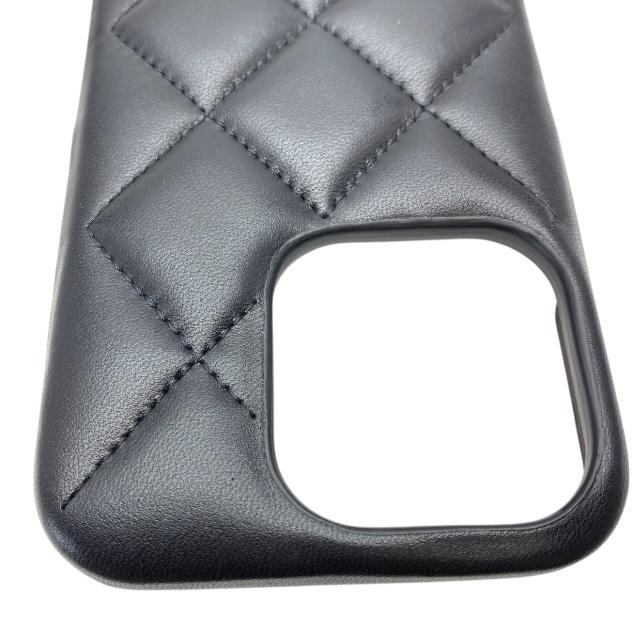 CHANEL（シャネル） 美品 iPhone 14 PRO AP3556 マトラッセ チェーン