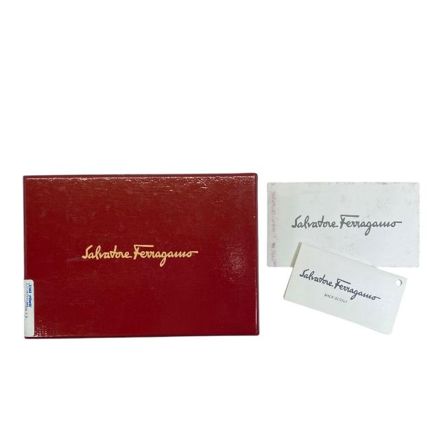 未使用✨Salvatore Ferragamo ガンチーニ 6連キーケース 箱付 FERRAGAMO フェラガモ キーケース レディース 22D151 6連