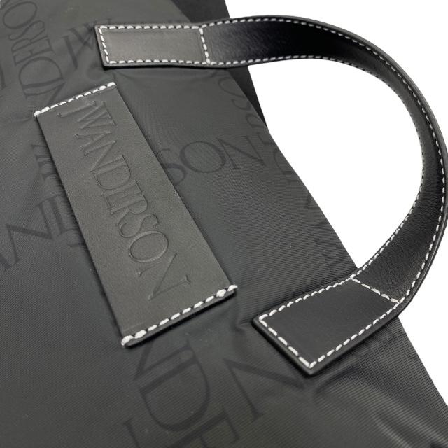JW ANDERSON ミニクロスボディバッグ JW Anderson ミニ ツイスター ホーボー レザークロスボディバッグ