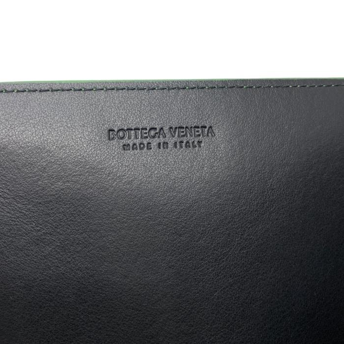 BOTTEGA VENETA（ボッテガ・ヴェネタ） クラッチバッグ セカンドバッグ