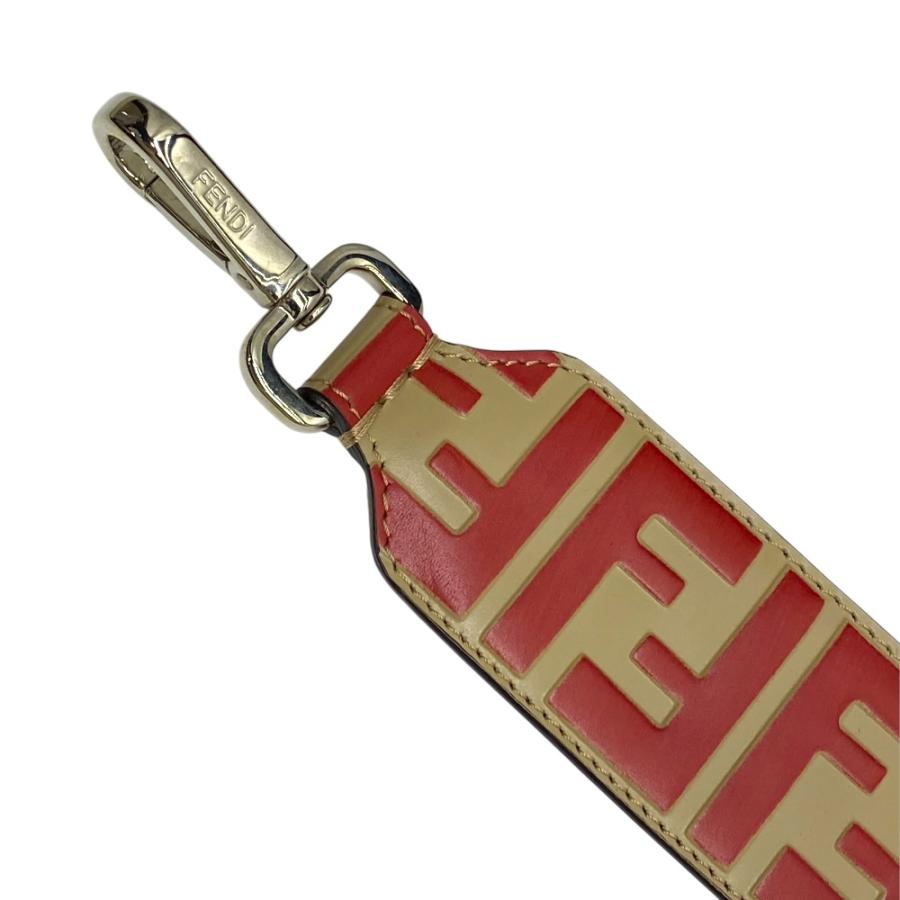 FENDI（フェンディ） ロング ズッカ柄 ストラップユー ショルダー