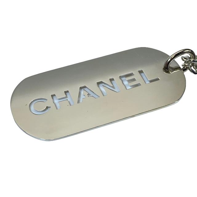 CHANEL シャネル ロゴ プレート チャーム キーホルダー キーチャーム