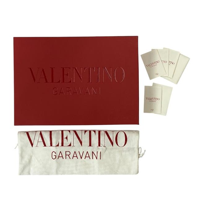 VALENTINO GARAVANIクラッチバッグ 中古・古着通販】VALENTINO (ヴァレンティノ) クラッチバッグ
