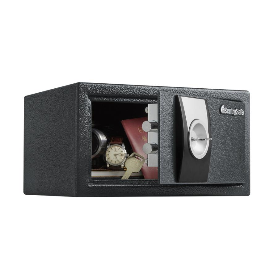 セントリー　クラシカルキー式パーソナルセキュリティ保管庫　X031　パーソナルセキュリティセーフ　 A6サイズ対応　9.9L 地震 災害 防災 | セントリー