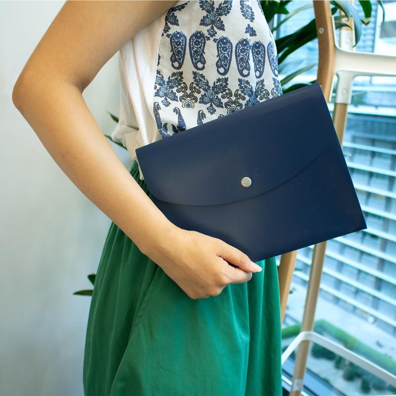 プラス (PLUS) ポケット付エンベロープ （マチ付ファイルバッグ）A5ヨコ ブルー 10枚入 FL-141CH 88-578*10 | PLUS | 04