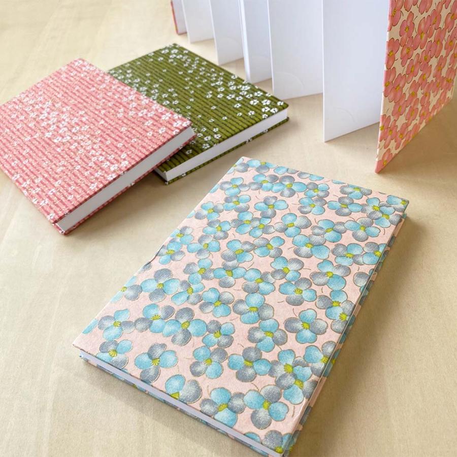 呉竹 御朱印帳 大判 小花柄・ピンク LH10-17 | 呉竹 | 01