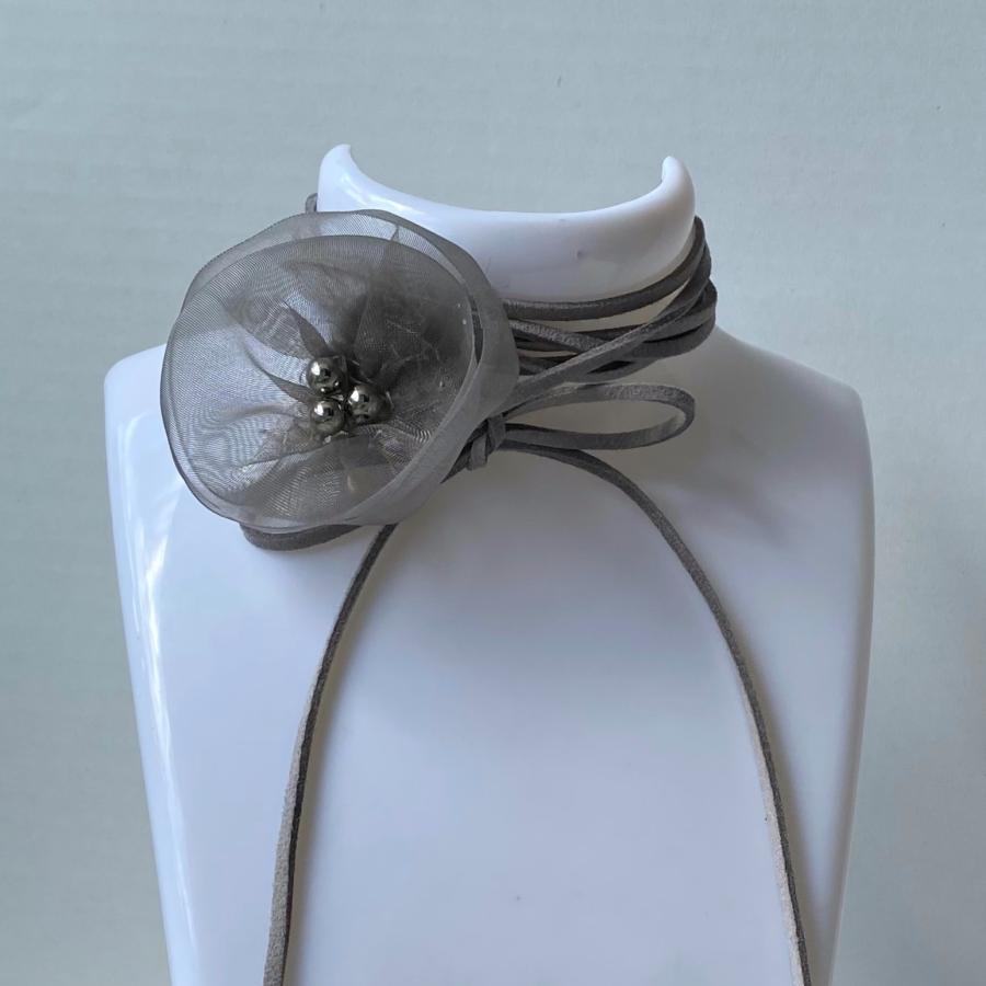 オーガンジーフラワーフェイクスウェードチョーカー[グレー] 2023年秋冬新作　ハンドメイドアクセサリー |  | 01