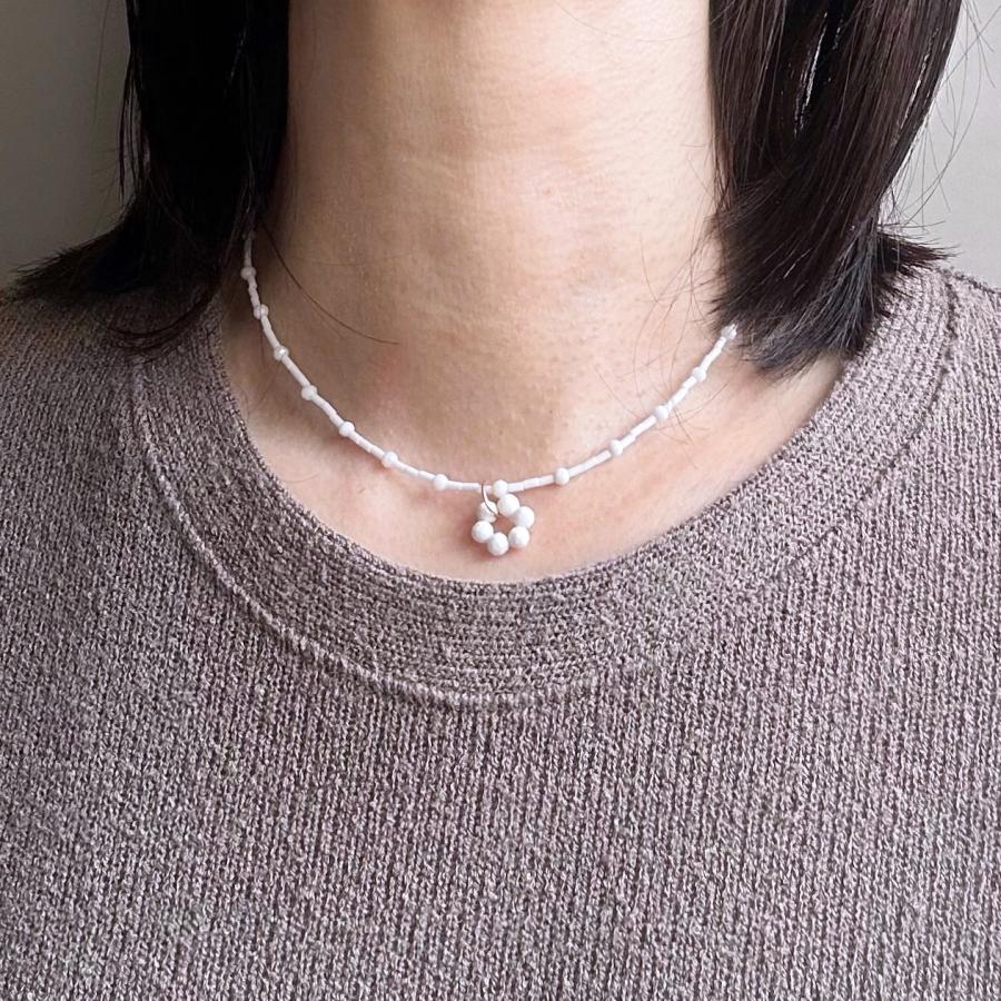 2Wayフラワーホワイトオニキスステンレスネックレス[ゴールドカラー]  2025年春夏新作　天然石　アレルギー対応　ハンドメイドアクセサリー | 