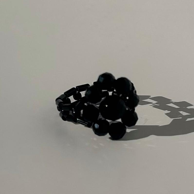 ブラックオニキスフラワーリング　2024年春夏新作　ハンドメイドアクセサリー 金属アレルギー対応　天然石 |  | 05