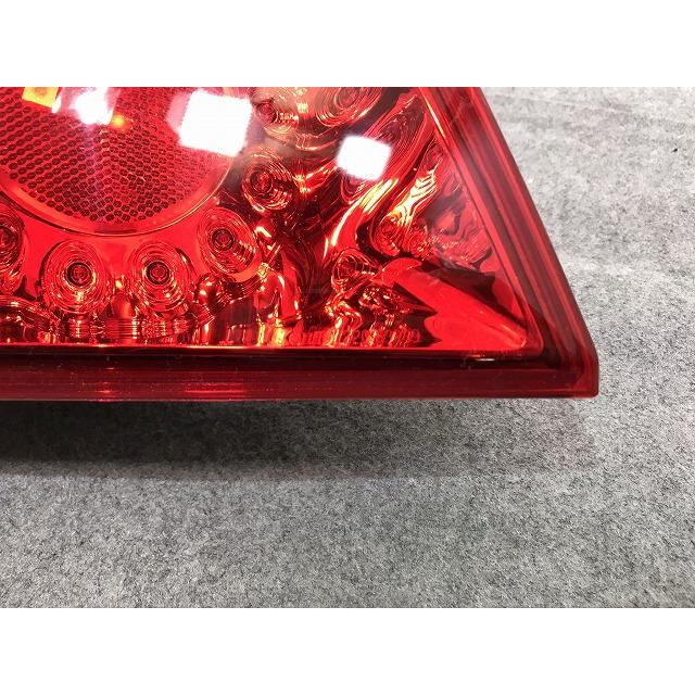 フーガ Y50/GY50/PNY50/PY50 後期 左テールランプ/ライト/レンズ KOITO