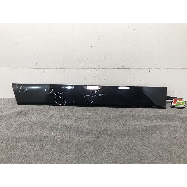 セレナ ハイウェイスター S/X/G C27/GC27/GFC27/GNC27/GFNC27 純正 右