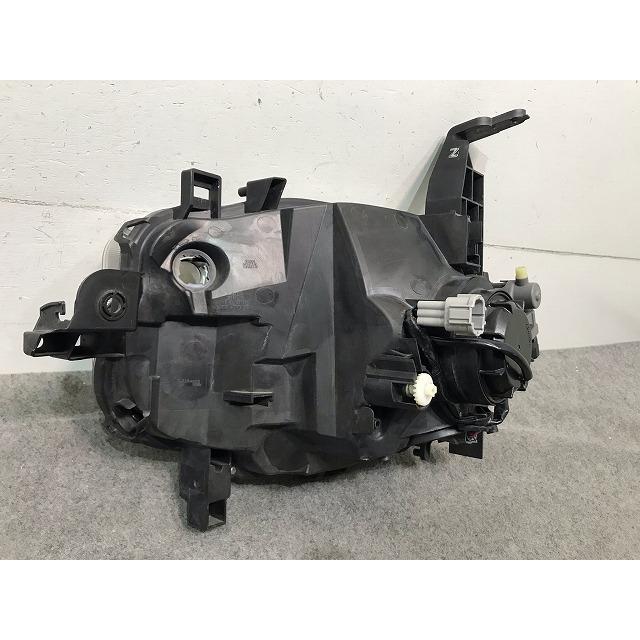 キューブ Z11/BNZ11/BZ11/YZ11 純正 後期 右ヘッドライト/ランプ