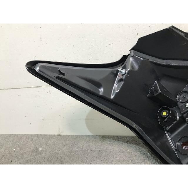 ヤリス KSP210/MXPA10/MXPH10 純正 右テールランプ/ライト/レンズ 
