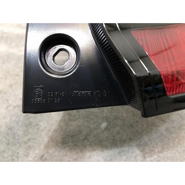 ヤリス KSP210/MXPA10/MXPH10 純正 右テールランプ/ライト/レンズ