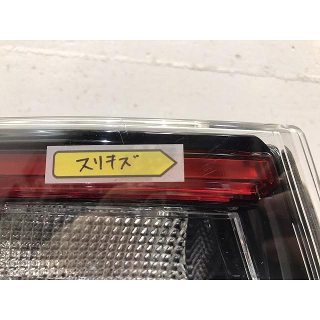 カローラスポーツ/ハイブリッド/210/NRE210H/NRE214H/ZWE211H 純正 左