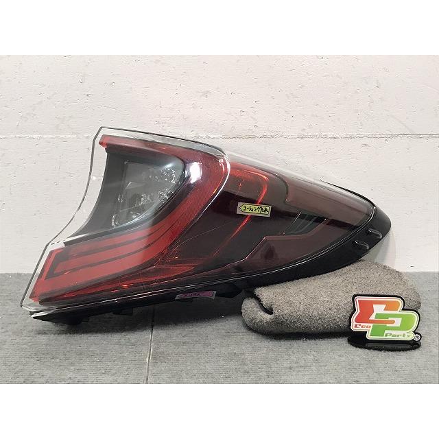 C-HR/CHR/ZYX10/ZYX11/NGX50/NGX10 純正 前期 右テールランプ/ライト