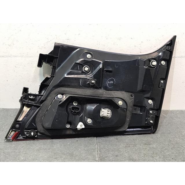 アルファード ALPHARD／30系 純正 前期 左テールランプ