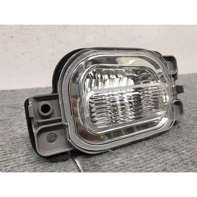 スペーシア MK53S 純正 右バックランプ ハロゲン KOITO 132-5938