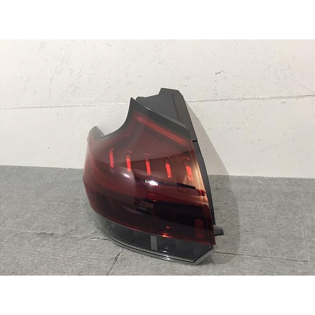 日産キックス　SNP15 　テールランプ キックス/KICKS P15/RP15/SNP15 純正 左 テールランプ/ライト/レンズ