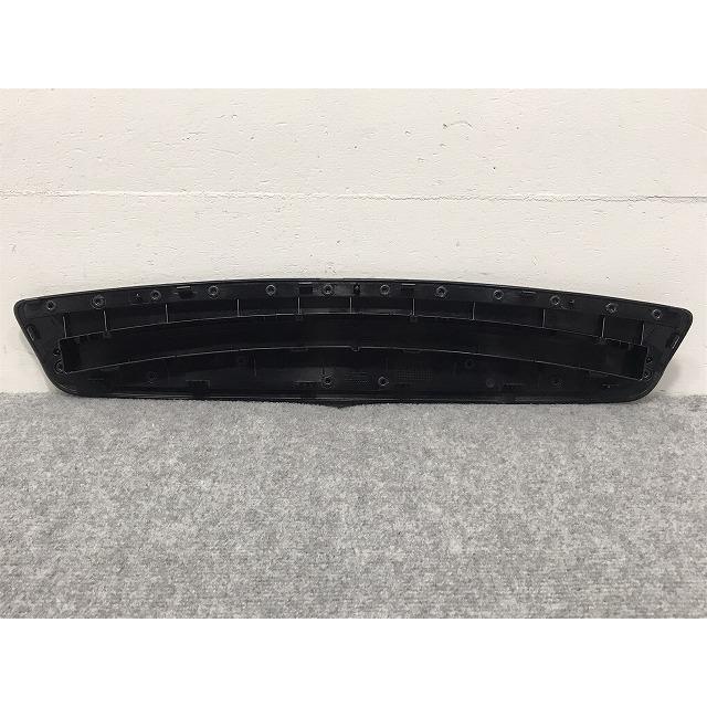 新品!Cクラス W205 純正 リア ハイマウントランプカバー A205 820 0060