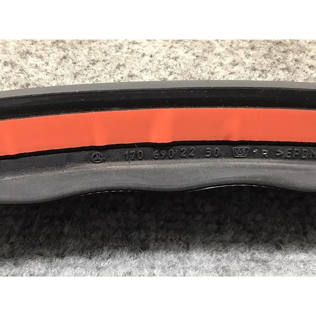 新品!Aクラス W169/2007 純正 右 リア フェンダーアーチモール