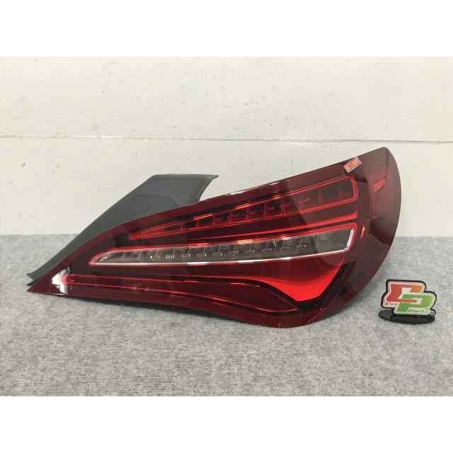 ベンツ　Ｃ１１７　ＣＬＡクラス　テールランプ　右 A 117 906 4000 CLAクラス C117/W117 純正 後期 右 テールランプ/ライト/レンズ LED A
