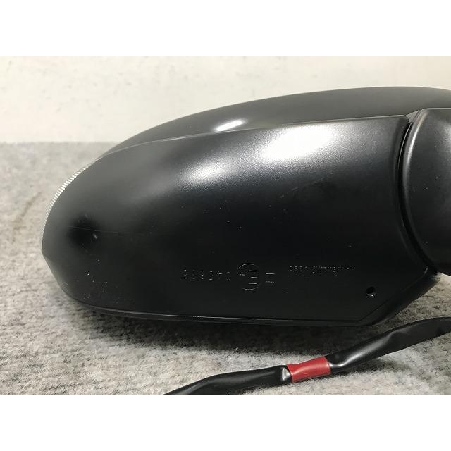 ヤリスクロス/ハイブリッド MXPB10/MXPB15/MXPJ10/MXPJ15 純正 右 